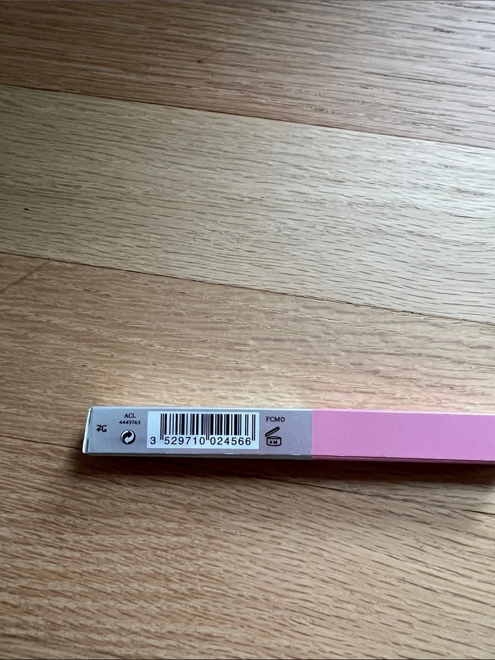 Correcting Fluid Concealer - Pink (02 Moyen)
